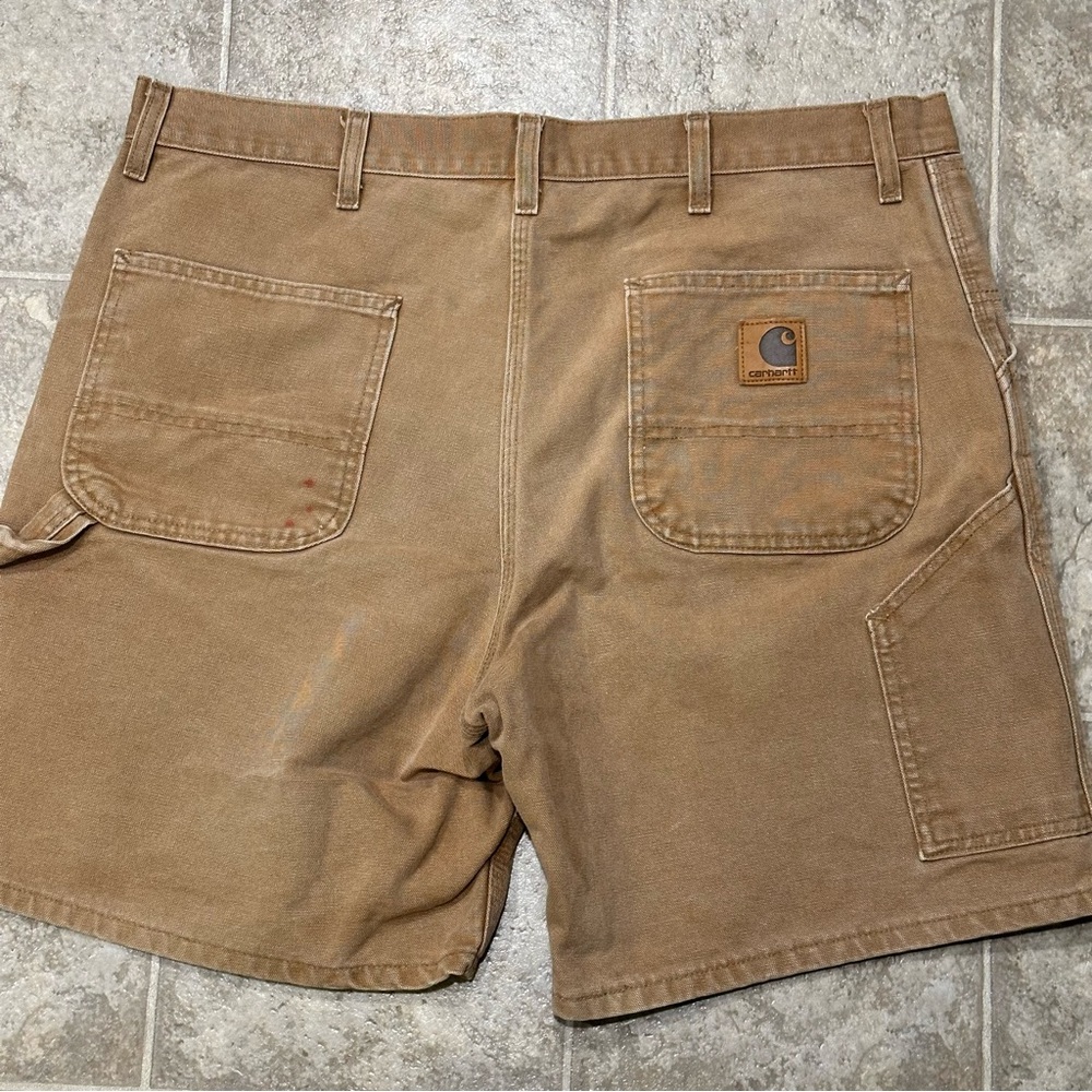 Carhartt Men's Tan Cargo Work Shorts, size 40” Vintage
